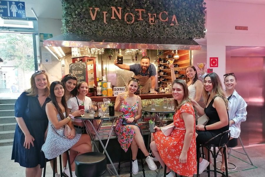 wine-tasting-experience Group wine tasting experience